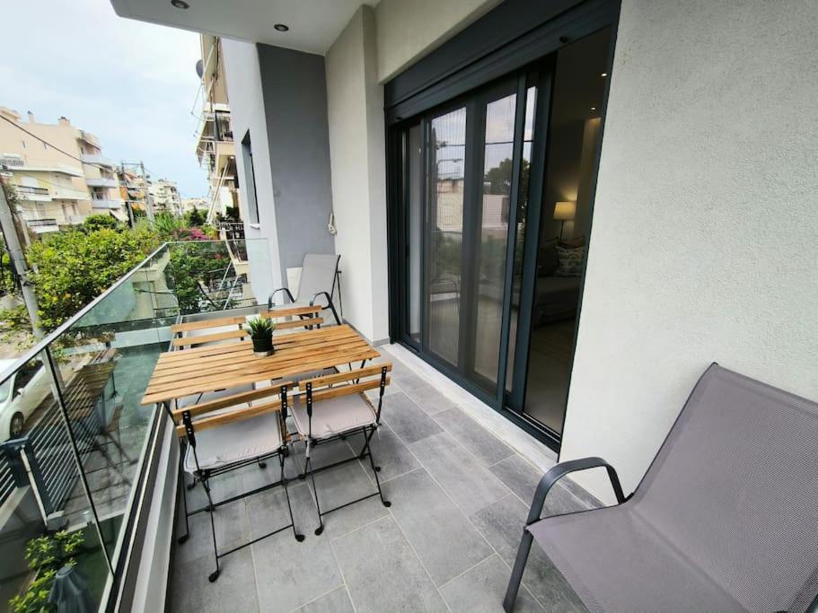 Floral Home 2 - 1St Floor Apt With Private Parking! أثينا المظهر الخارجي الصورة